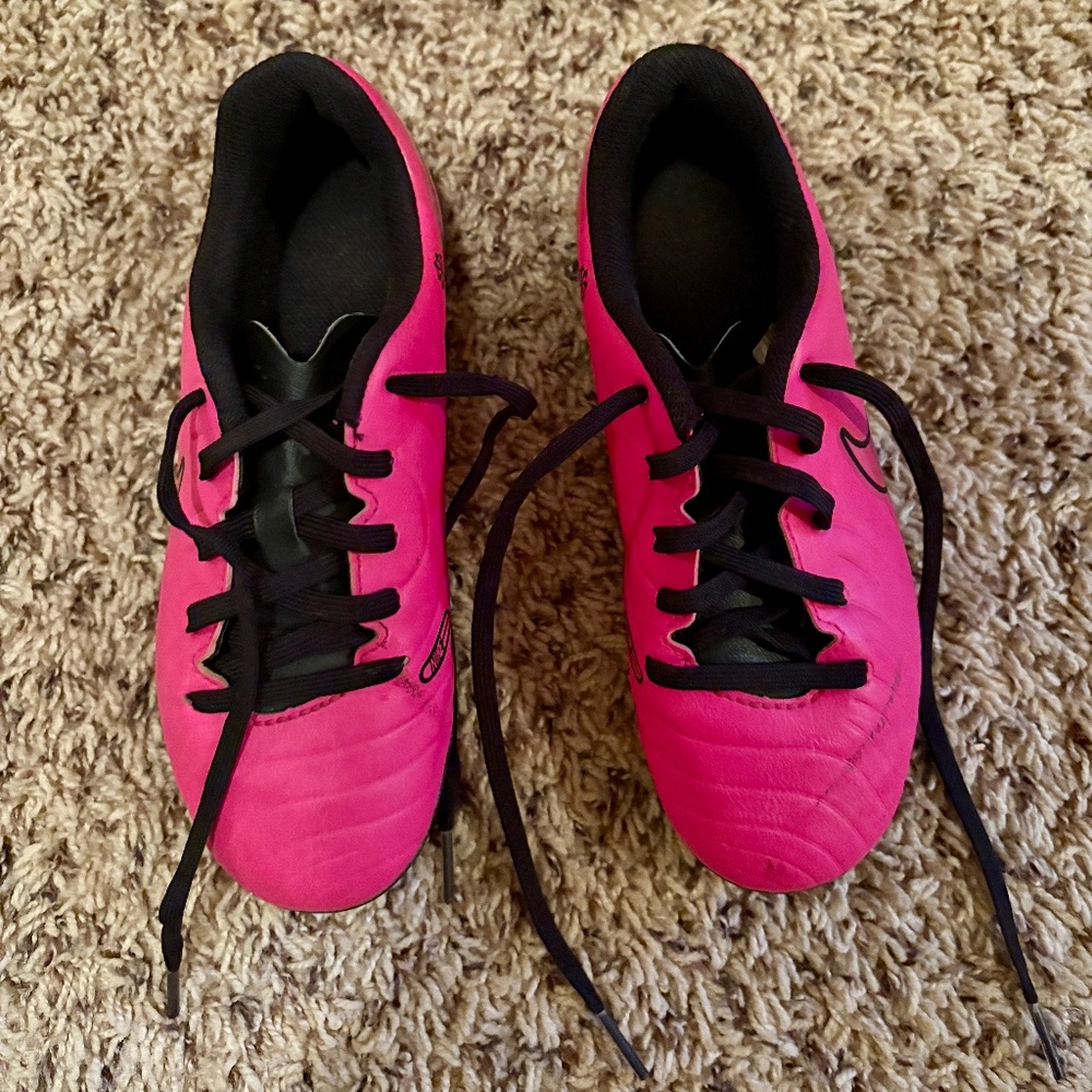 Nike Youth Soccer Cleats